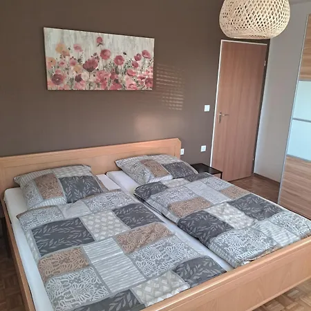 2 Apartment Leinburg